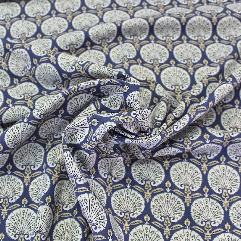 120CM REMNANT Dressmaking Floral Cotton Lawn - Peacock Crest