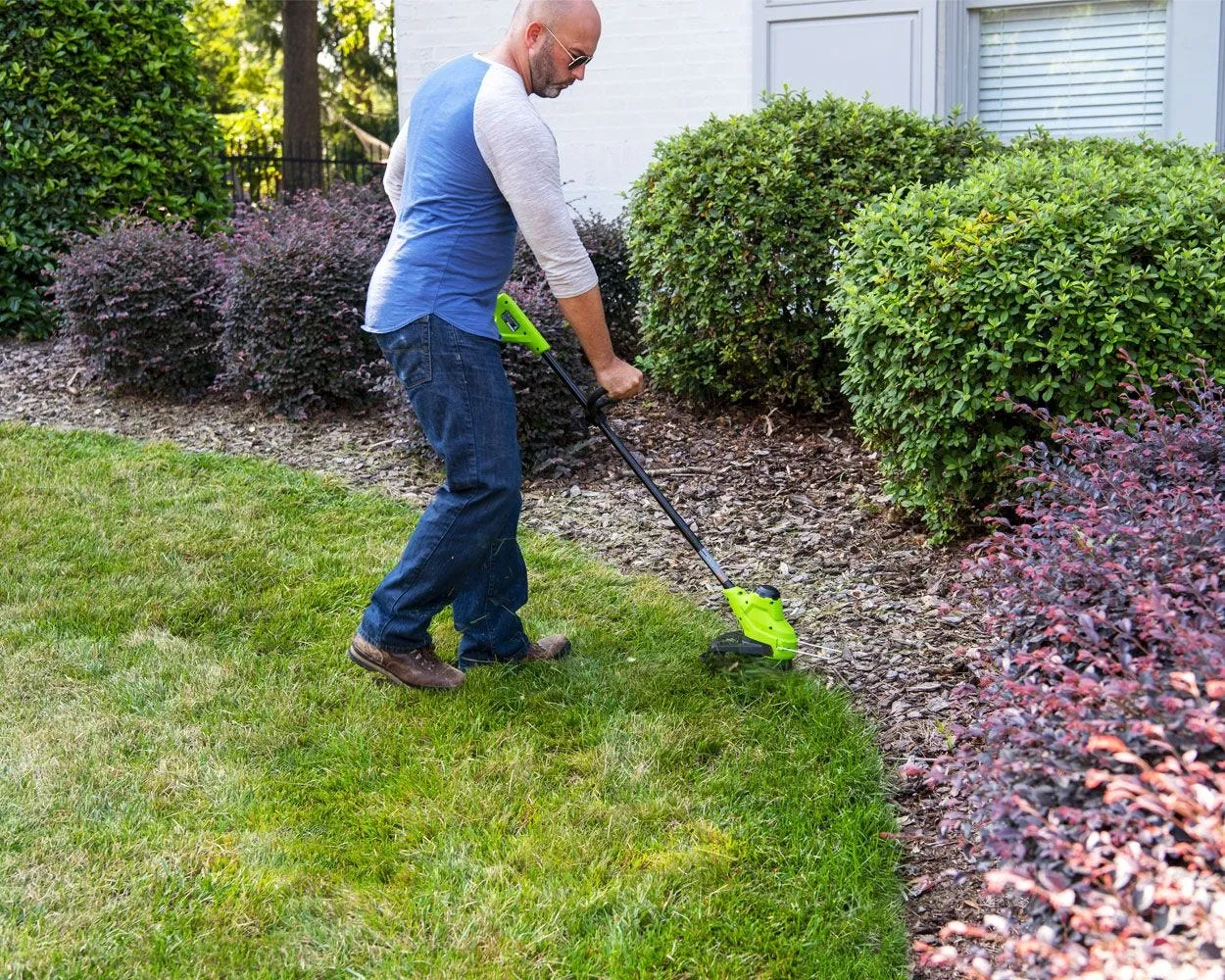 48V (2x24V) 19" Cordless Battery Push Mower, 10" String Trimmer & 320 CFM Blower Combo Kit w/ (2) 4.0Ah USB Batteries & Charger