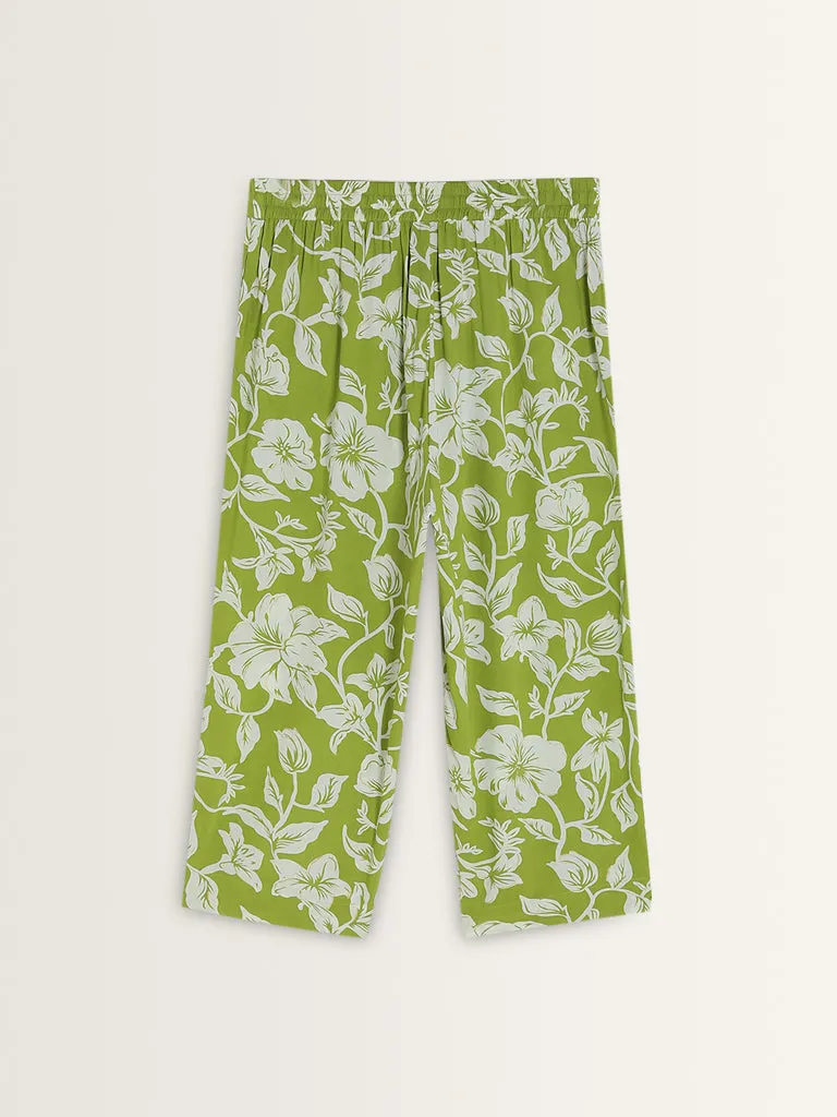 Diza Green Floral Printed Mid-Rise Cotton Ethnic Pants