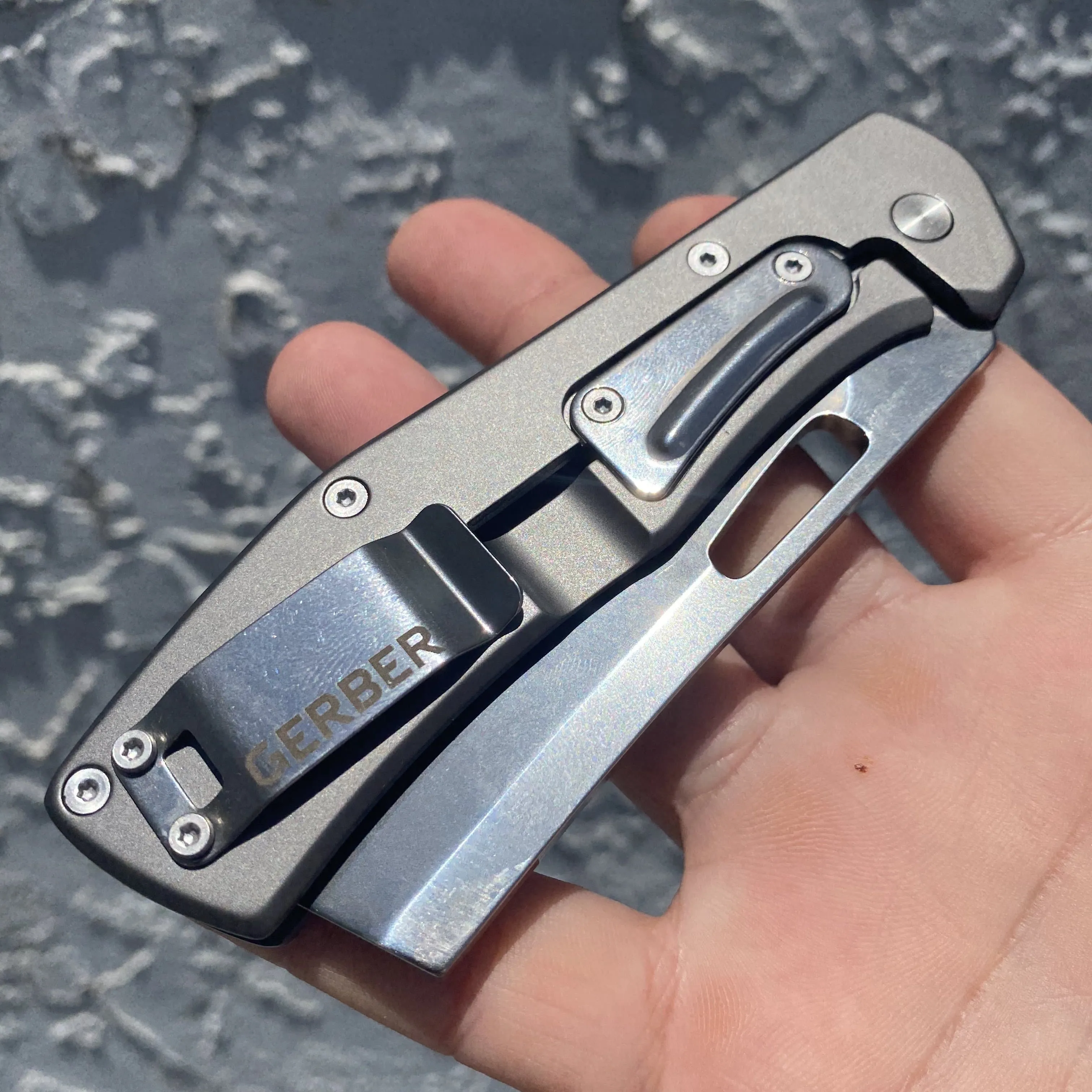 Gerber - Flatiron D2 Micarta