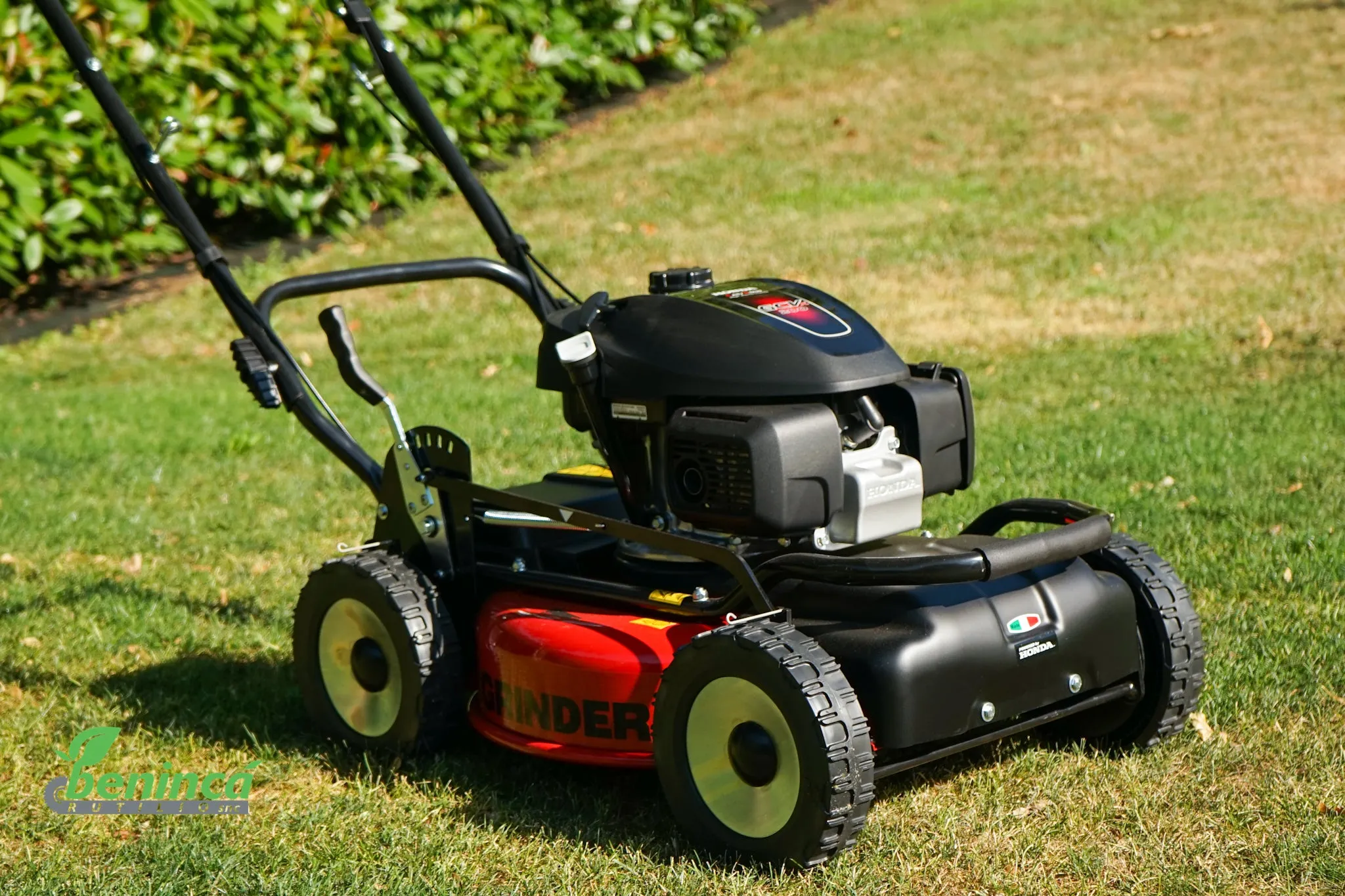 Marina System GRINDER 52 SH 4x4 lawnmower 